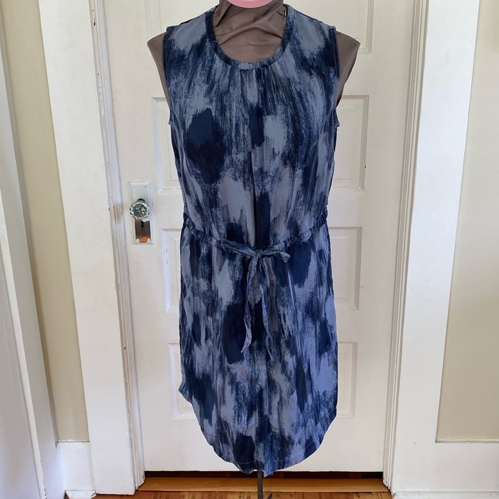 Gap‎ Medium
